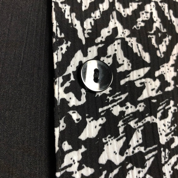 Just My Size 4X Blouse Button Up 3/4 Sleeve Built in Tank / Camisole Black White - Picture 8 of 11